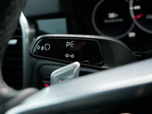 Used 2021 Porsche Cayenne image 27