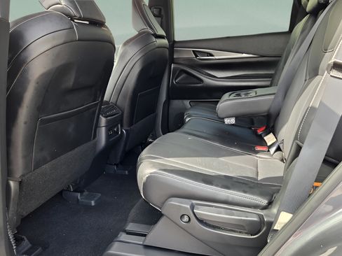 Used 2024 INFINITI QX60 Luxe FWD image 11
