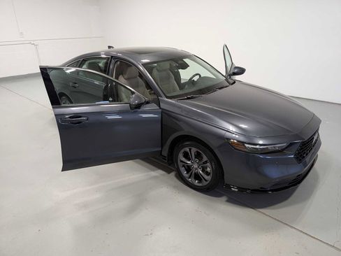 Used 2024 Honda Accord EX-L image 16