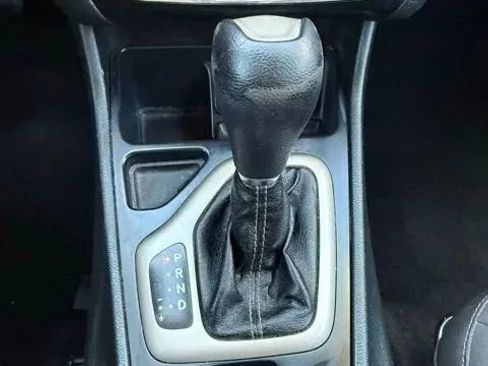Used 2015 Jeep Cherokee Latitude FWD image 25