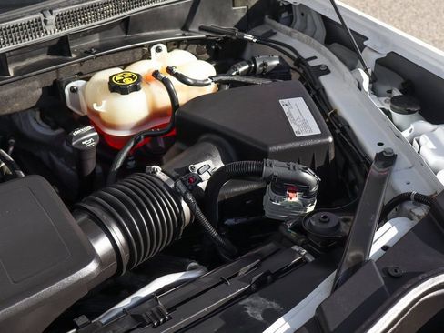 Used 2021 GMC Yukon SLT image 12