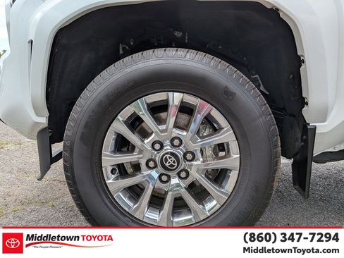 Certified 2025 Toyota Tacoma Limited AWD/4WD image 9