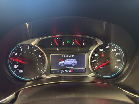 Used 2019 Chevrolet Equinox LT image 17