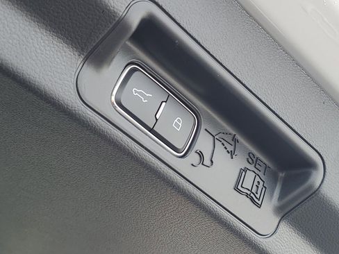 New 2026 Ford Explorer Active w/ Active Comfort Package image 33