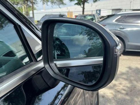 Certified 2025 Kia Telluride S FWD image 10