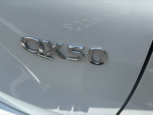 Used 2023 INFINITI QX50 Sensory AWD/4WD image 17