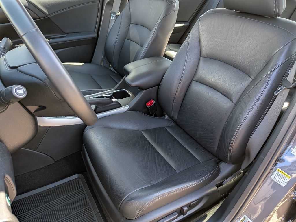 Used 2015 Honda Accord EX-L image 12