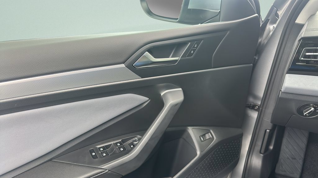 New 2027 Volkswagen Jetta SE FWD image 20
