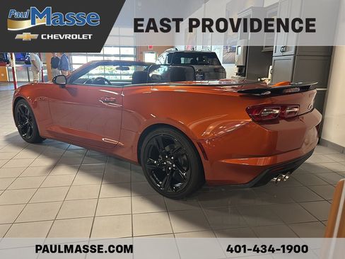 Used 2023 Chevrolet Camaro LT w/ Technology Package RWD image 5