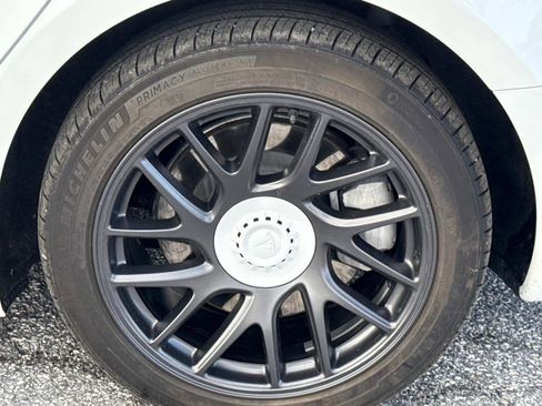 Used 2025 Tesla Model 3 Long Range image 12