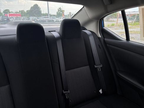 Used 2025 Nissan Sentra SV FWD image 32