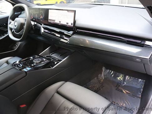 Used 2025 BMW 530i RWD image 23