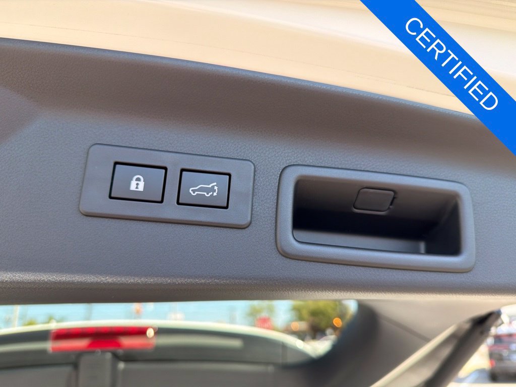 Certified 2025 Subaru Forester Touring AWD/4WD image 31
