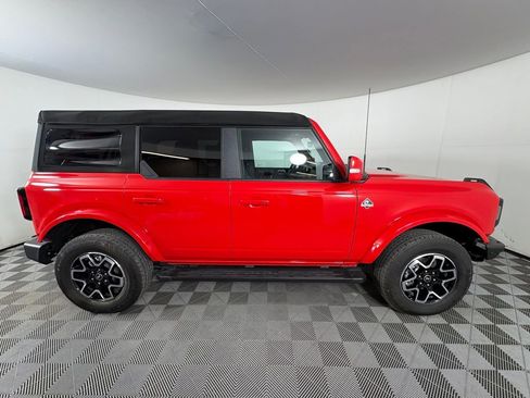 Used 2023 Ford Bronco Outer Banks AWD/4WD image 8