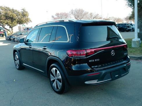 Used 2023 Mercedes-Benz EQB 300 4MATIC w/ Pinnacle Package image 9