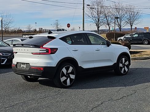 Used 2023 Volvo C40 P8 Recharge Ultimate image 12