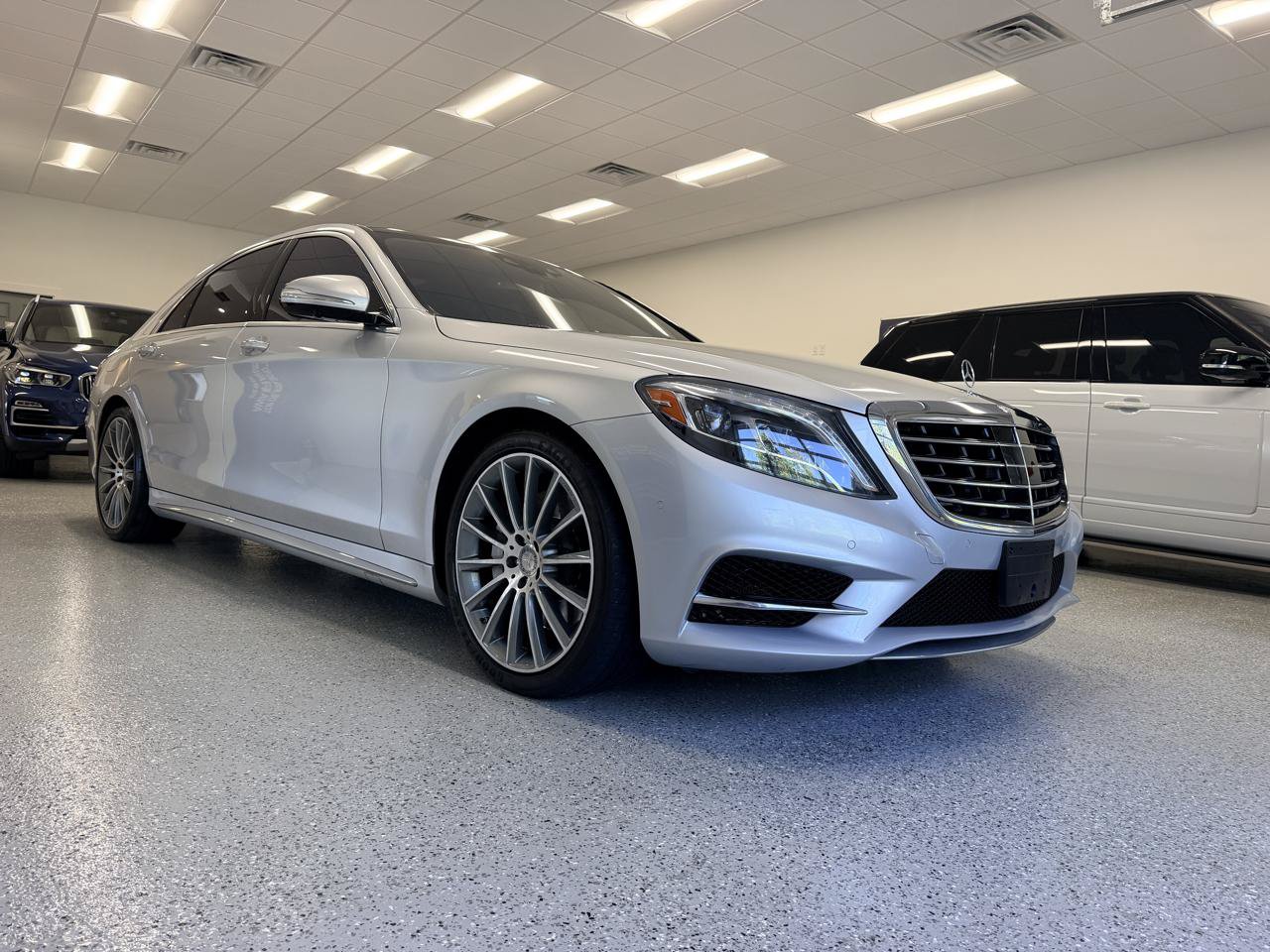Used 2015 Mercedes-Benz S 550 Sedan image 14