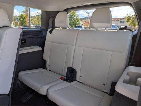 Used 2025 Hyundai Santa Fe SEL image 29