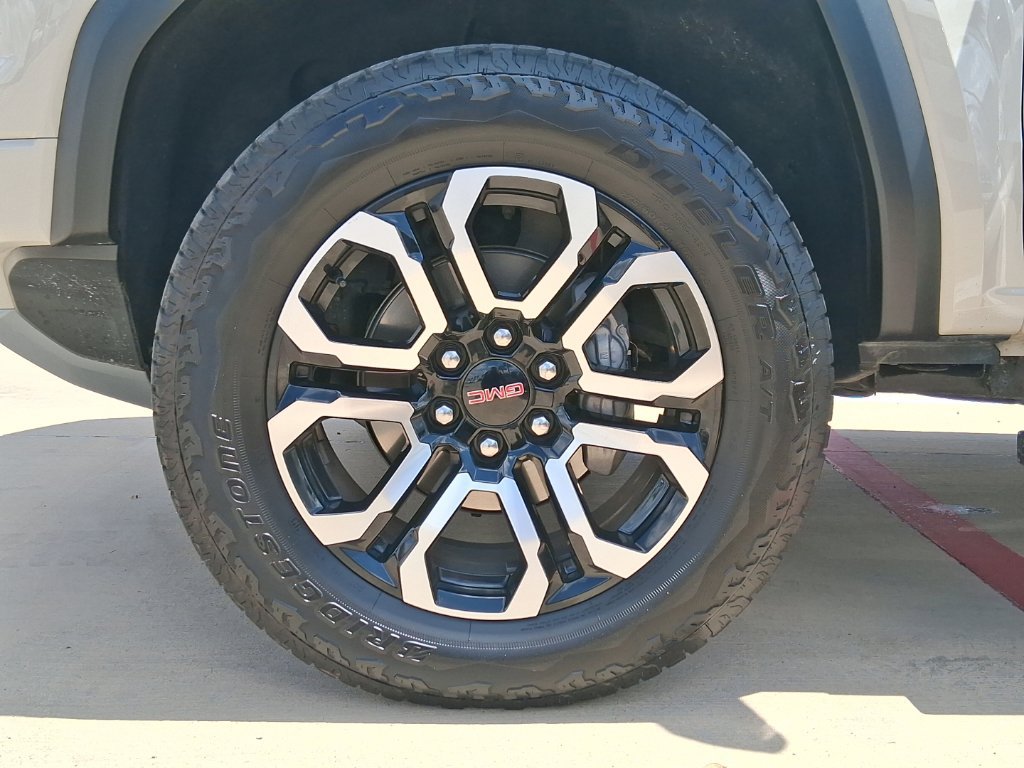 Used 2026 GMC Canyon AT4 w/ Technology Plus Package AWD/4WD image 22