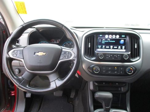 Used 2016 Chevrolet Colorado LT w/ LT Convenience Package image 9