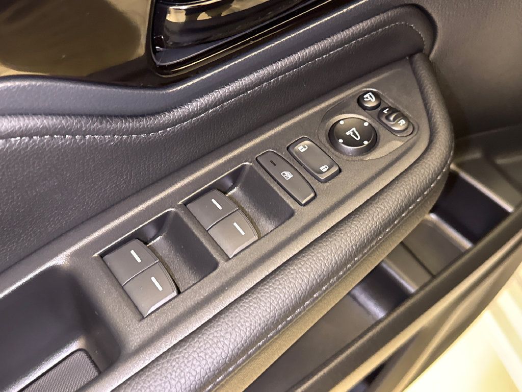 Used 2026 Honda Odyssey Elite image 21