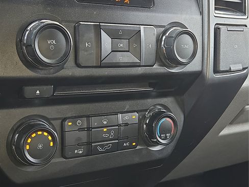 Used 2017 Ford F150 XLT w/ Equipment Group 301A Mid RWD image 14