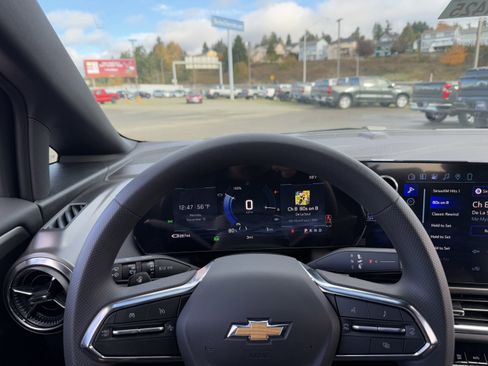 New 2026 Chevrolet Equinox RS image 14