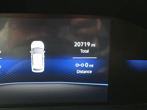 Used 2025 Volkswagen Taos SE FWD image 16