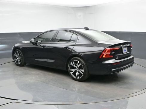 Used 2025 Volvo S60 B5 Plus AWD/4WD image 7