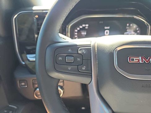 Used 2025 GMC Sierra 1500 Elevation image 25
