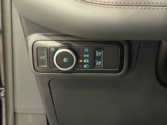 Used 2026 Ford Explorer Active w/ Active Comfort Package RWD image 15