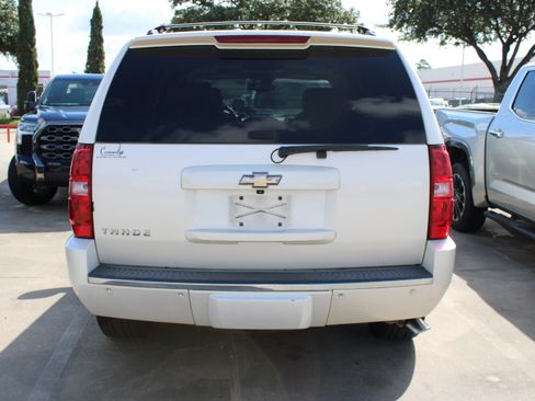 Used 2009 Chevrolet Tahoe LTZ RWD image 7