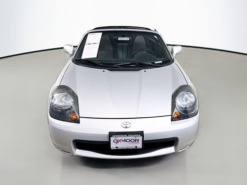 Used 2000 Toyota MR2 image 2
