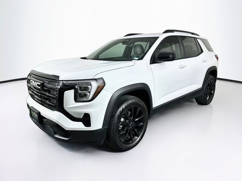 Used 2025 GMC Terrain Elevation w/ Black Edition AWD/4WD image 3