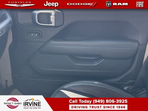 Used 2022 Jeep Wrangler Unlimited Rubicon 4xe w/ Steel Bumper Group image 21