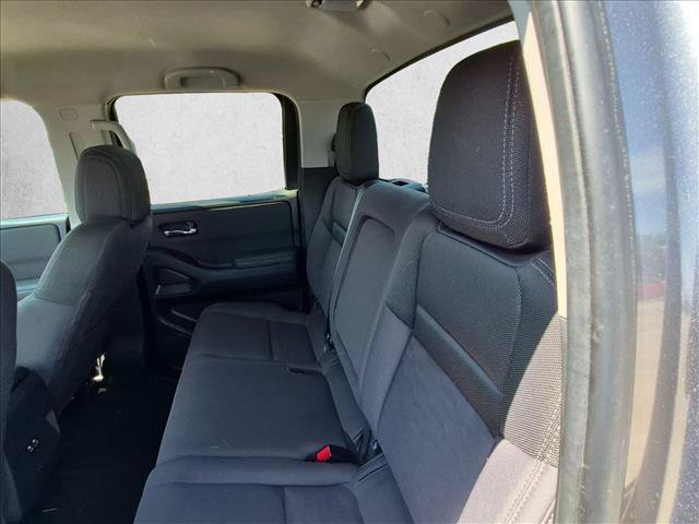 Used 2024 Nissan Frontier SV RWD image 13