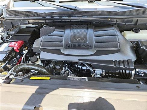 Used 2021 Nissan Titan PRO-4X w/ Pro-4x Convenience Package image 22