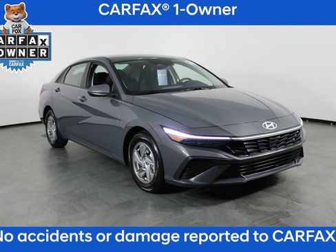 Certified 2026 Hyundai Elantra SE FWD image 5