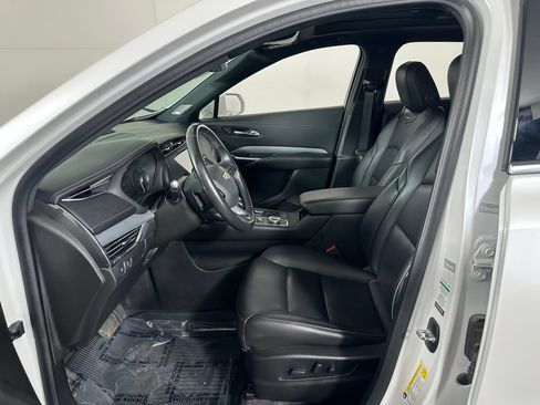 Used 2019 Cadillac XT4 Premium Luxury w/ Trailering Package AWD/4WD image 16