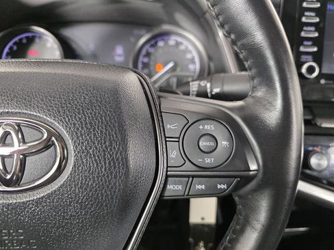 Used 2022 Toyota Camry SE w/ Cold Weather Package AWD/4WD image 30