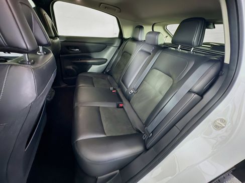 Used 2023 Nissan Ariya FWD image 29