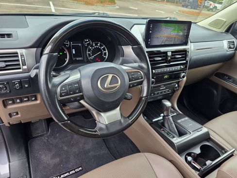 Used 2022 Lexus GX 460 Premium image 17