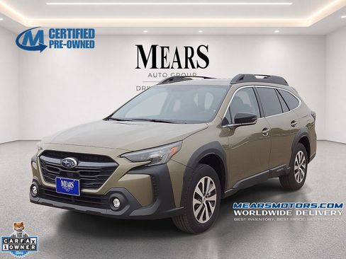 Used 2025 Subaru Outback Premium AWD/4WD image 1
