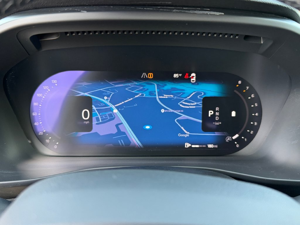Certified 2024 Volvo XC40 B5 Plus AWD/4WD image 24