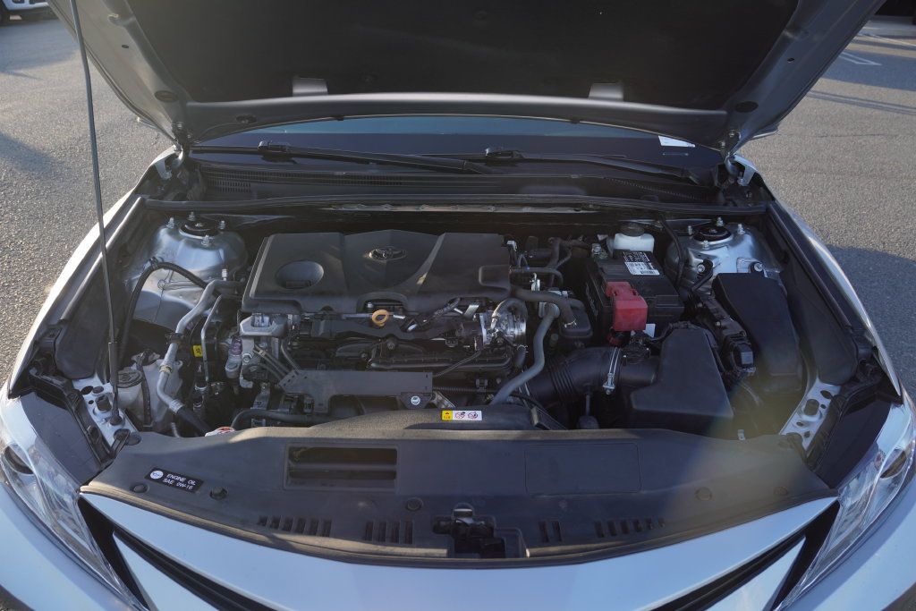 Used 2021 Toyota Camry XLE w/ Carpet Mat Package (TMS) FWD image 15