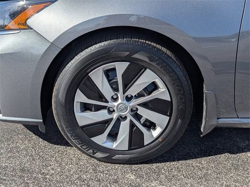 Certified 2025 Nissan Altima 2.5 S image 42