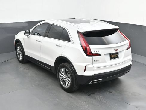 Used 2024 Cadillac XT4 Premium Luxury w/ Active Safety Package FWD image 31