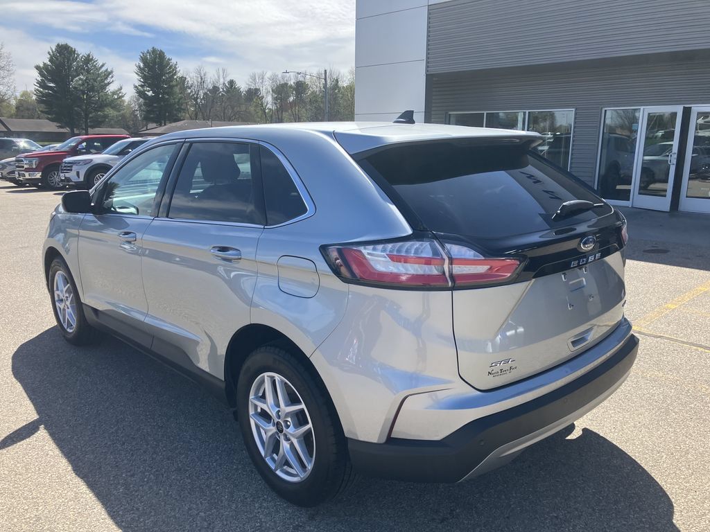 Used 2024 Ford Edge SEL w/ Convenience Package AWD/4WD image 8