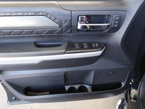 Used 2018 Toyota Tundra Platinum image 37