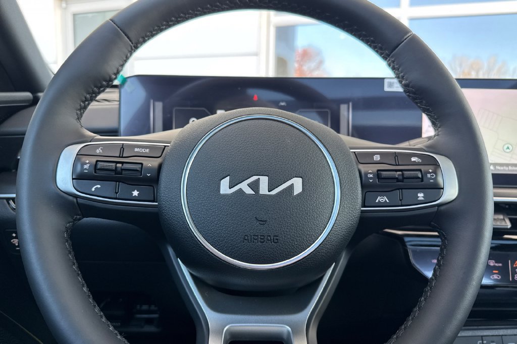 New 2027 Kia K5 GT FWD image 28